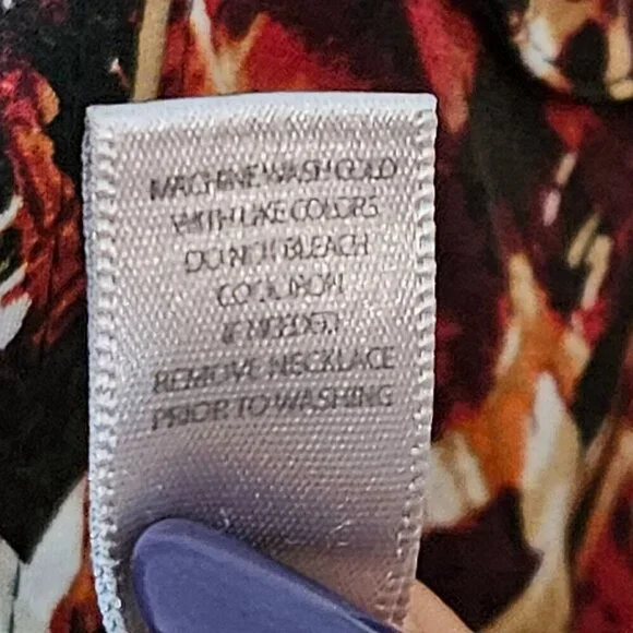 Avenue Abstract Print Tunic Top - Size 26/28 - Picture 5 of 5